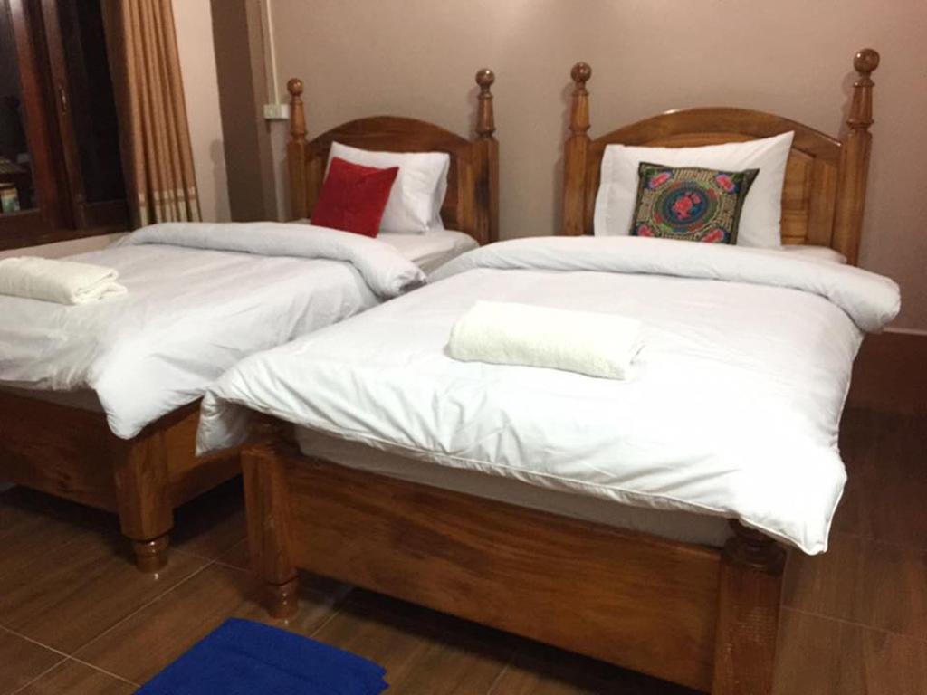 Happy River View Hotel Vang Vieng Exterior foto